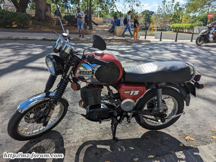 TS 250 in Matanzas (Kuba)